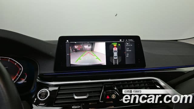 BMW 5 Series 2019 — ფოტო 14/20