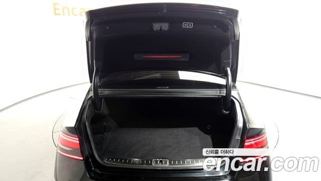 Genesis G90 2023 — Şəkil 8/20