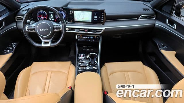 Kia K5 2022 — ფოტო 7/20