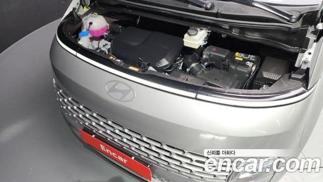 Hyundai Staria 2025 — ფოტო 6/20