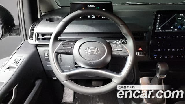 Hyundai Staria 2025 — ფოტო 13/20