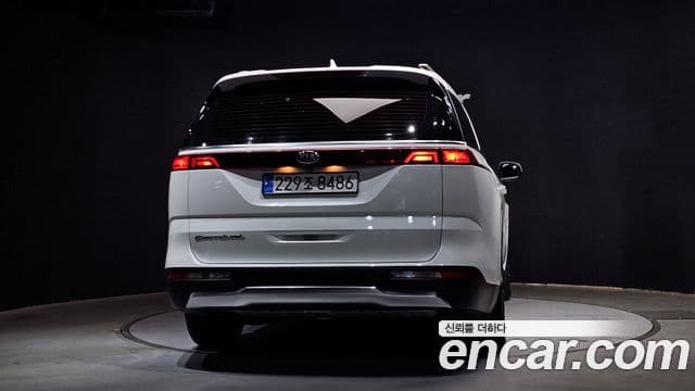 Kia Carnival 2021 — Şəkil 4/20