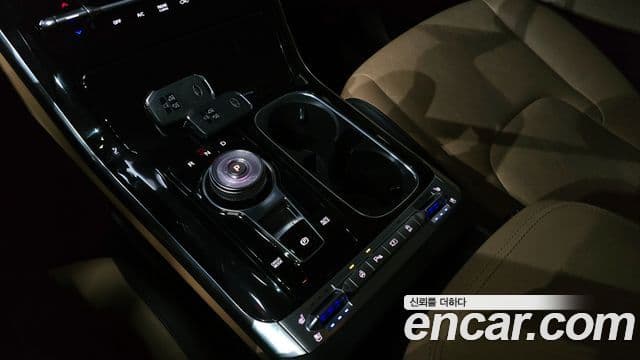 Kia Carnival 2021 — Şəkil 9/20