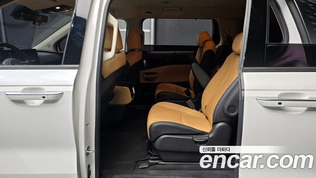 Kia Carnival 2021 — Şəkil 12/20
