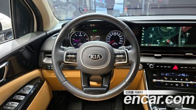 Kia Carnival 2021 — Şəkil 14/20