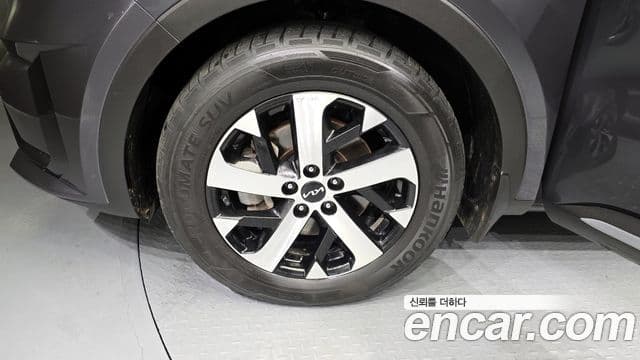 Kia Sorento 2022 — ფოტო 5/20
