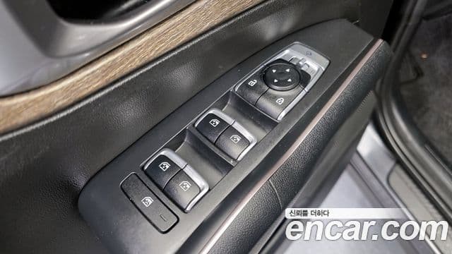 Kia Sorento 2022 — ფოტო 14/20