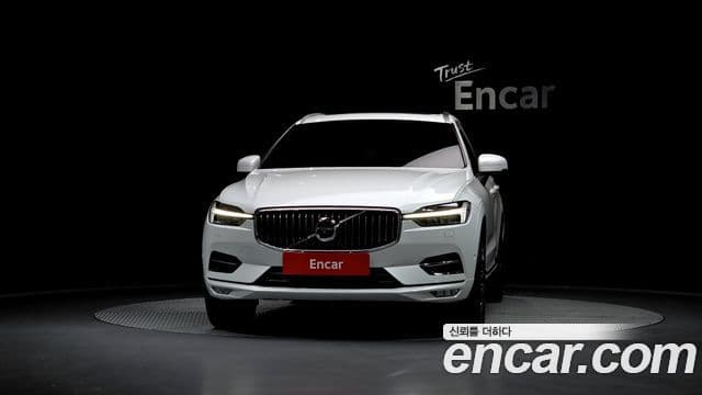 Volvo XC60 2021 — Фото 3/20