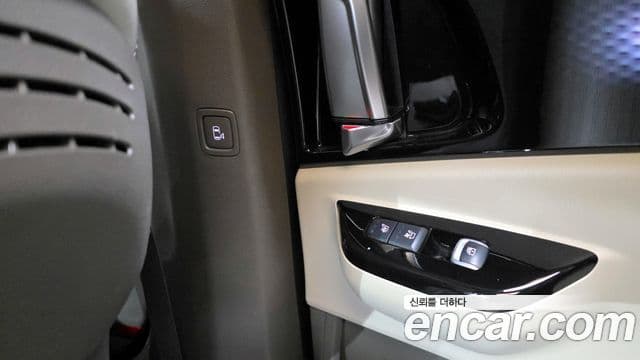 Kia Carnival 2022 — Şəkil 18/20