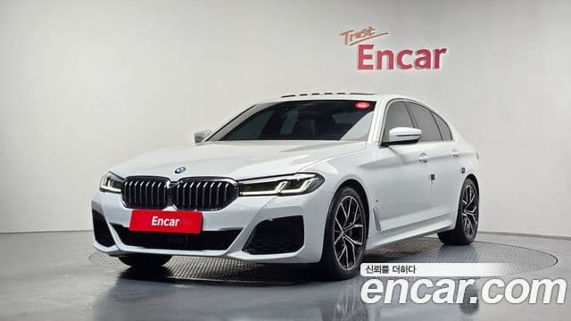 BMW 5 Series 2022 — ფოტო 9/20