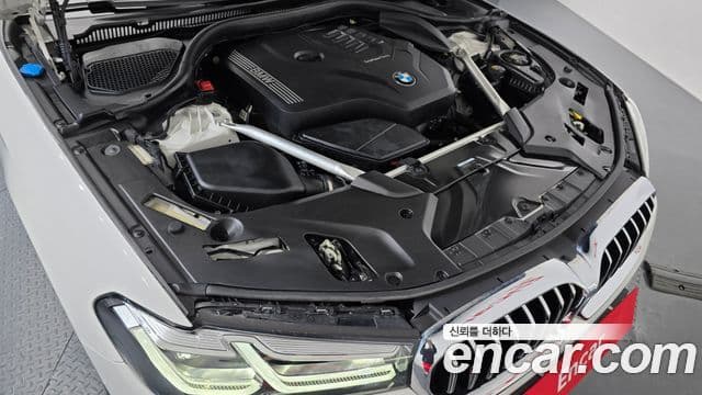BMW 5 Series 2022 — ფოტო 5/20