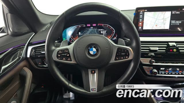BMW 5 Series 2022 — ფოტო 2/20
