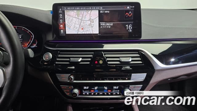 BMW 5 Series 2022 — ფოტო 12/20