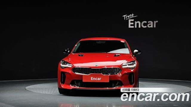 Kia Stinger 2020 — ფოტო 3/20