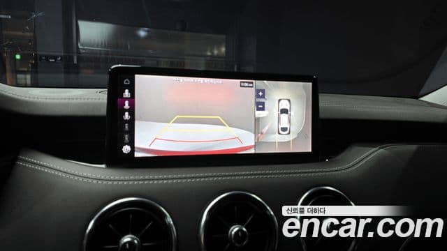Kia Stinger 2020 — ფოტო 16/20