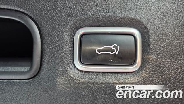 Kia Stinger 2020 — ფოტო 19/20