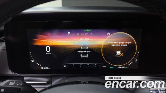 Kia Carnival 2020 — Фото 8/20