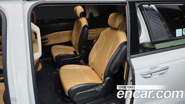 Kia Carnival 2020 — Фото 11/20