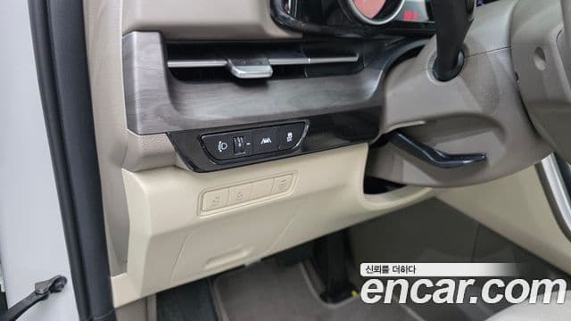 Kia Carnival 2023 — Şəkil 14/20