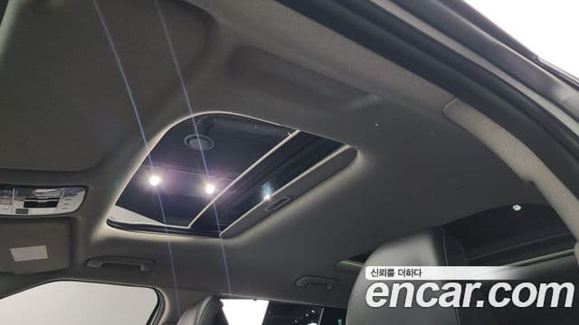 Hyundai Santa Fe 2023 — Şəkil 18/20