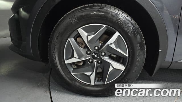 Kia Sorento 2022 — ფოტო 5/20