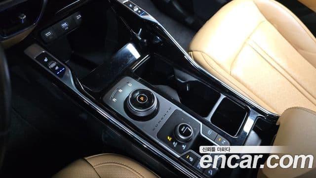 Kia Sorento 2022 — ფოტო 9/20