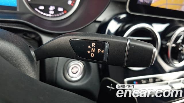Mercedes-Benz C-Class 2019 — ფოტო 9/20