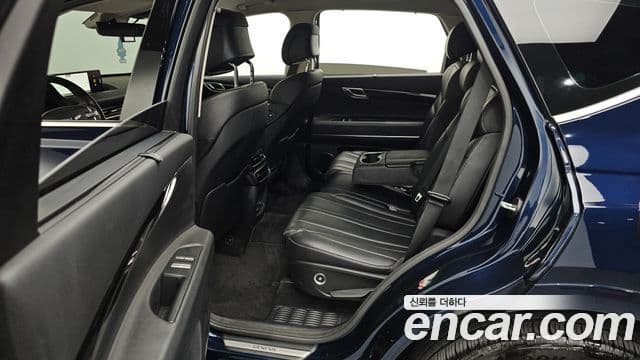 Genesis GV80 2021 — ფოტო 7/20