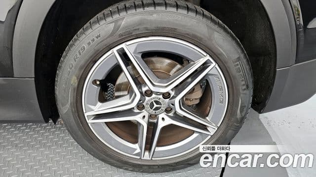 Mercedes-Benz GLB-Class 2020 — Şəkil 5/20