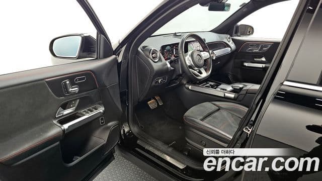 Mercedes-Benz GLB-Class 2020 — Şəkil 10/20