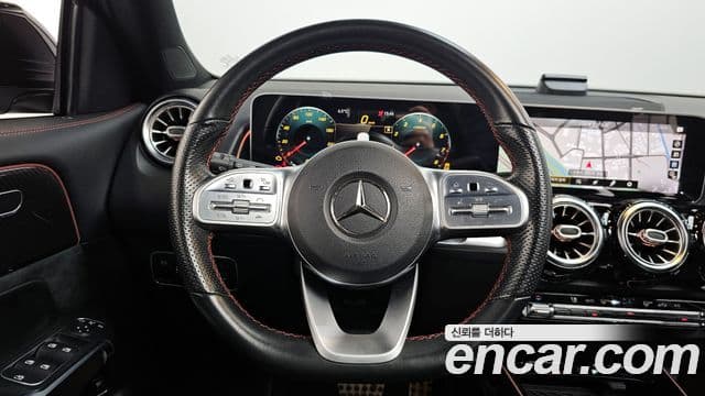 Mercedes-Benz GLB-Class 2020 — Şəkil 13/20
