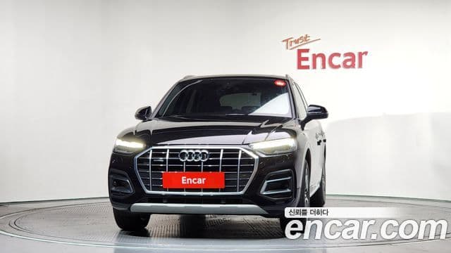 Audi Q5 2021 — ფოტო 3/20