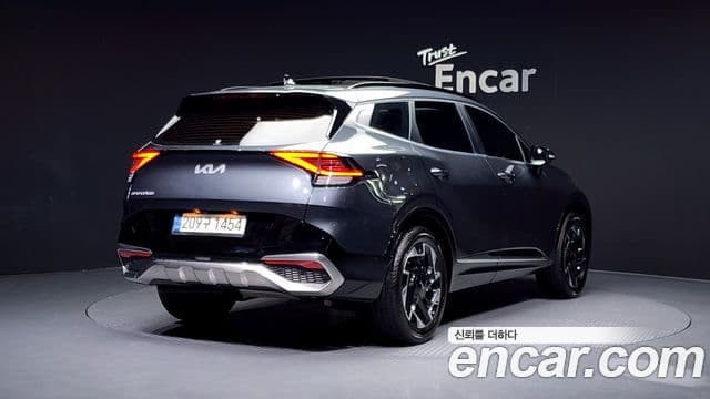 Kia Sportage 2022 — ფოტო 2/20