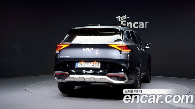 Kia Sportage 2022 — ფოტო 4/20