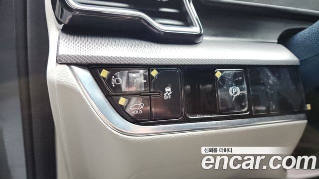 Kia Sportage 2022 — ფოტო 16/20
