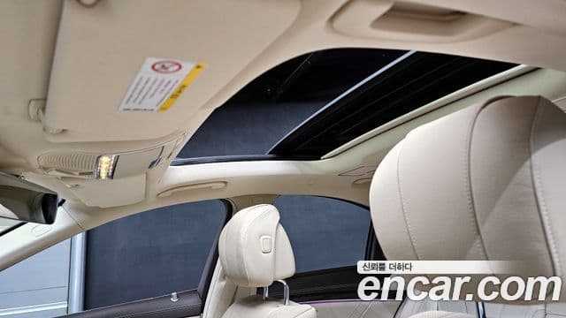 Mercedes-Benz S-Class 2019 — ფოტო 17/19