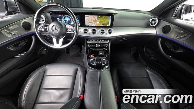 Mercedes-Benz E-Class 2018 — Photo 2/20
