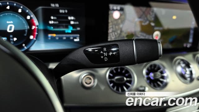 Mercedes-Benz E-Class 2018 — Photo 15/20