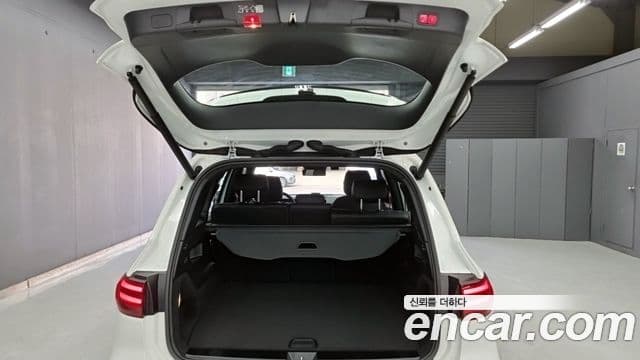 Mercedes-Benz GLB-Class 2025 — Şəkil 18/18