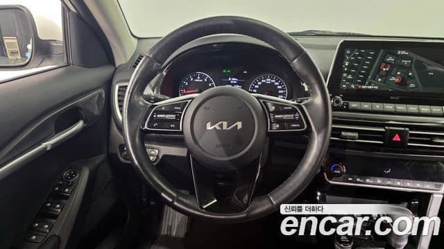 Kia Seltos 2021 — Şəkil 13/20