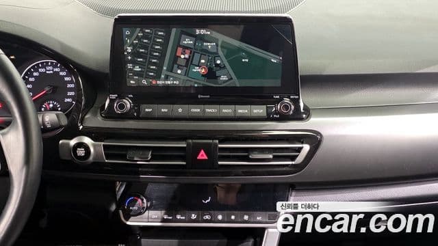 Kia Seltos 2021 — Şəkil 19/20