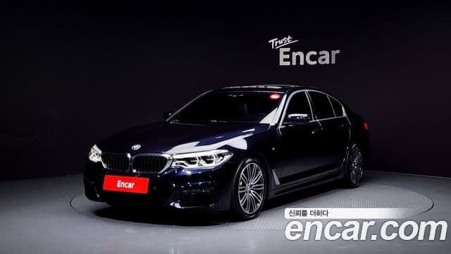 BMW 5 Series 2020 — Фото 1/20