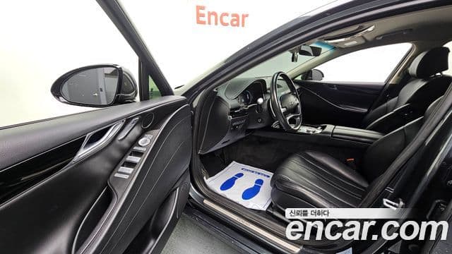 Genesis Electrified G80 2020 — Şəkil 10/20