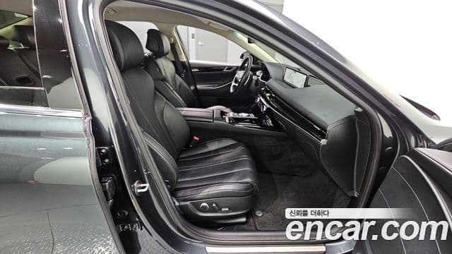 Genesis Electrified G80 2020 — Şəkil 12/20
