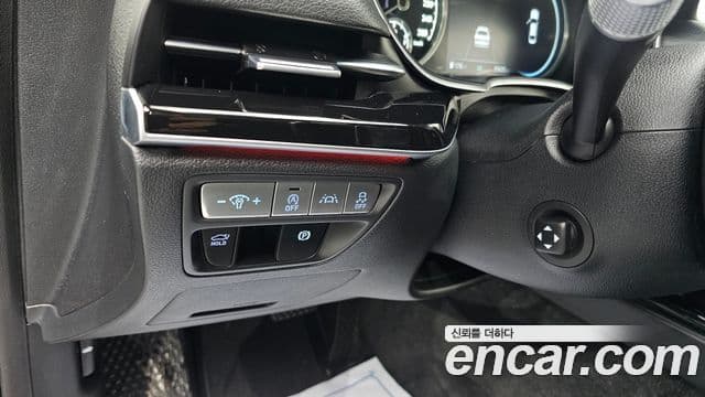 Genesis Electrified G80 2020 — Şəkil 13/20
