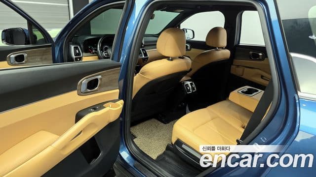 Kia Sorento 2022 — Photo 11/20