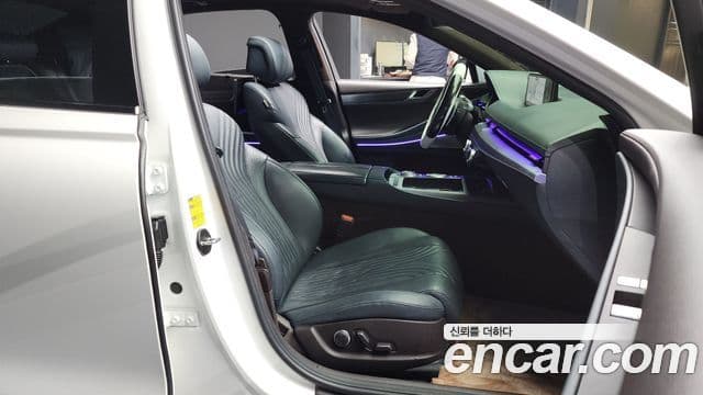 Genesis G80 2020 — Photo 18/20