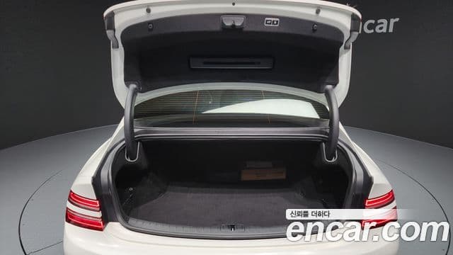 Genesis G80 2020 — Photo 7/20