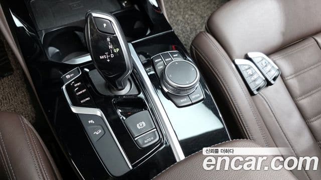 BMW X4 2020 — Photo 8/20