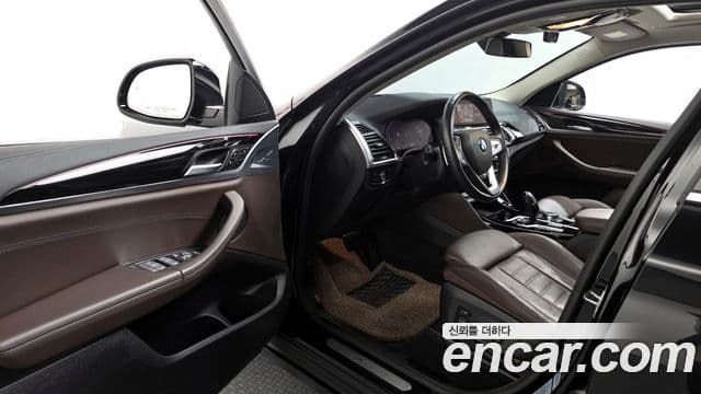 BMW X4 2020 — Photo 9/20